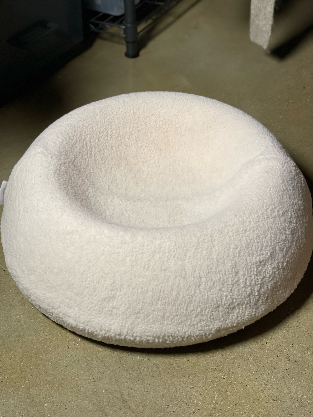 Tuft + Paw Plush Cream Round Sherpa “The Puff” Cat Bed - Picture 4 of 16